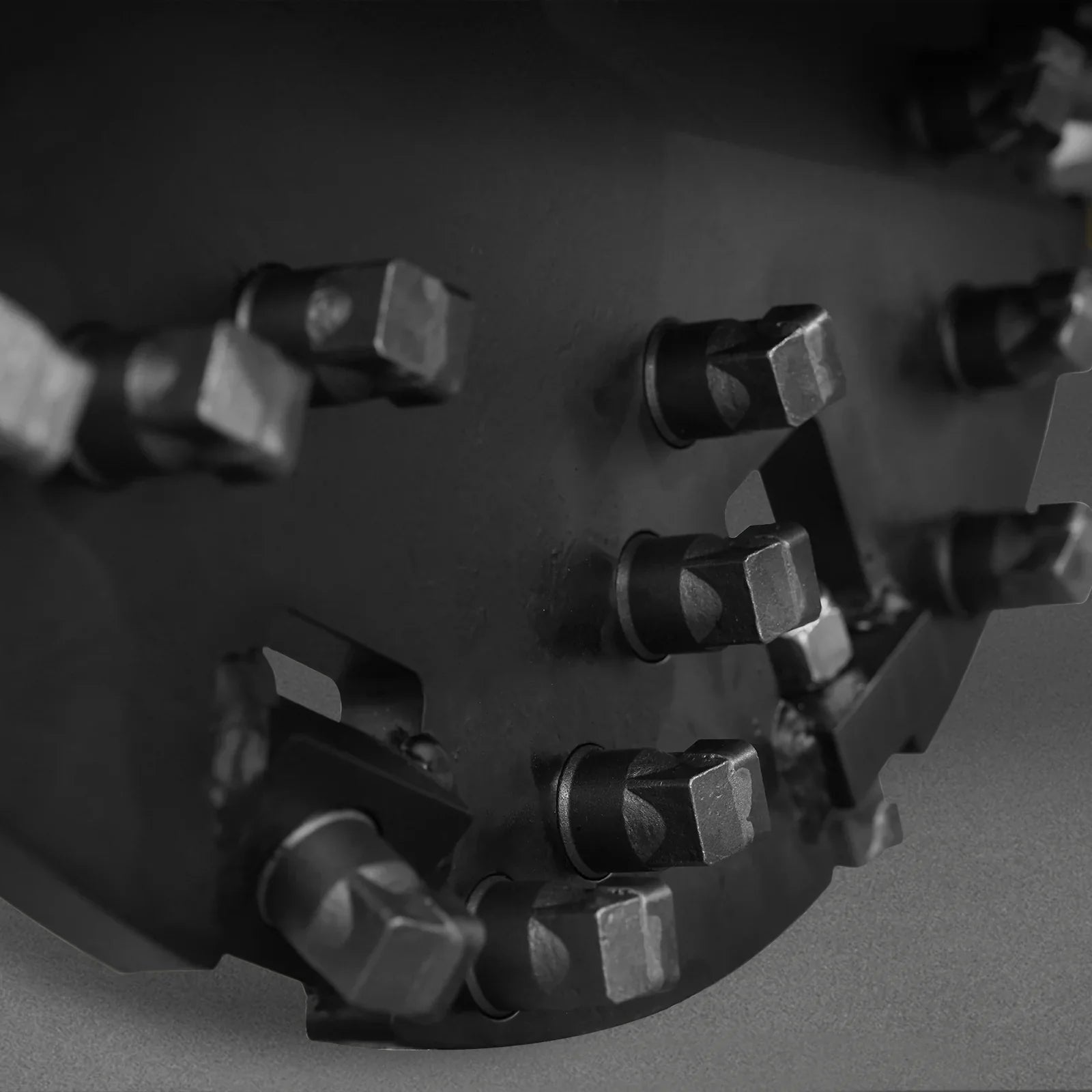 3-Point Hitch PTO Stump Grinder with 34 Carbide Teeth (PTO Shaft Included with Clutch),  for 15-45HP Tractor,  SG24