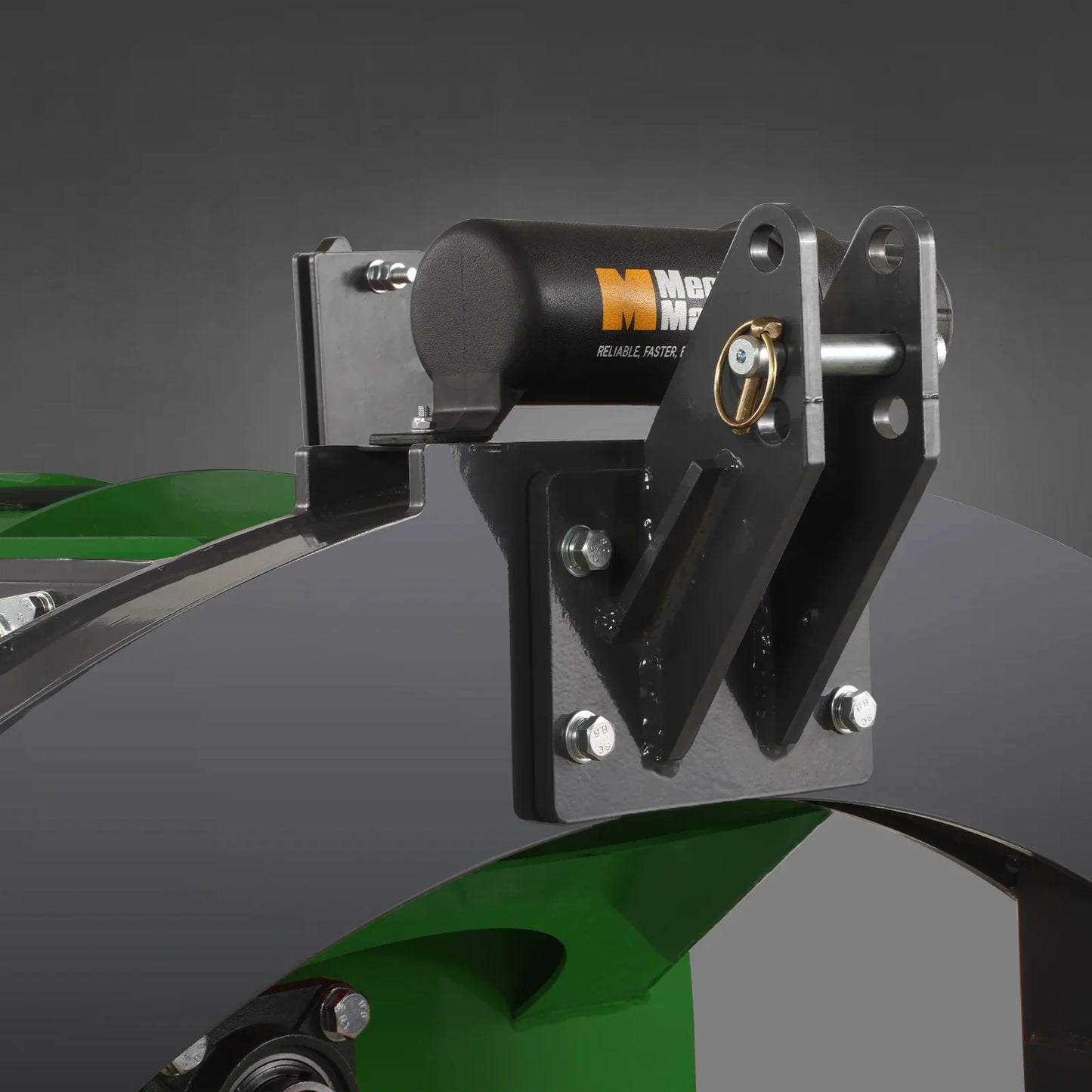 3-Point Hitch PTO Stump Grinder with 34 Carbide Teeth (PTO Shaft Included with Clutch),  for 15-45HP Tractor,  SG24