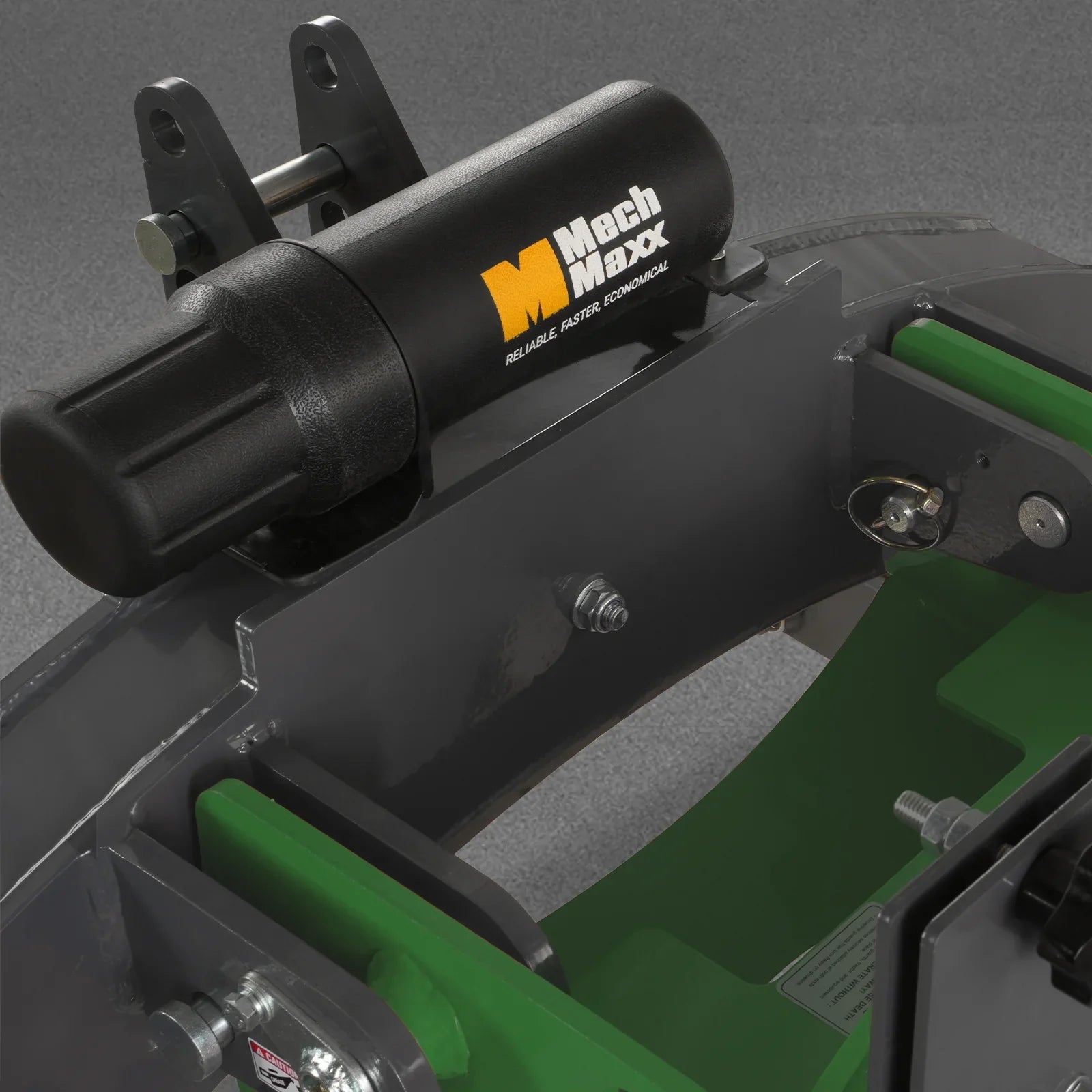 3-Point Hitch PTO Stump Grinder with 34 Carbide Teeth (PTO Shaft Included with Clutch),  for 15-45HP Tractor,  SG24