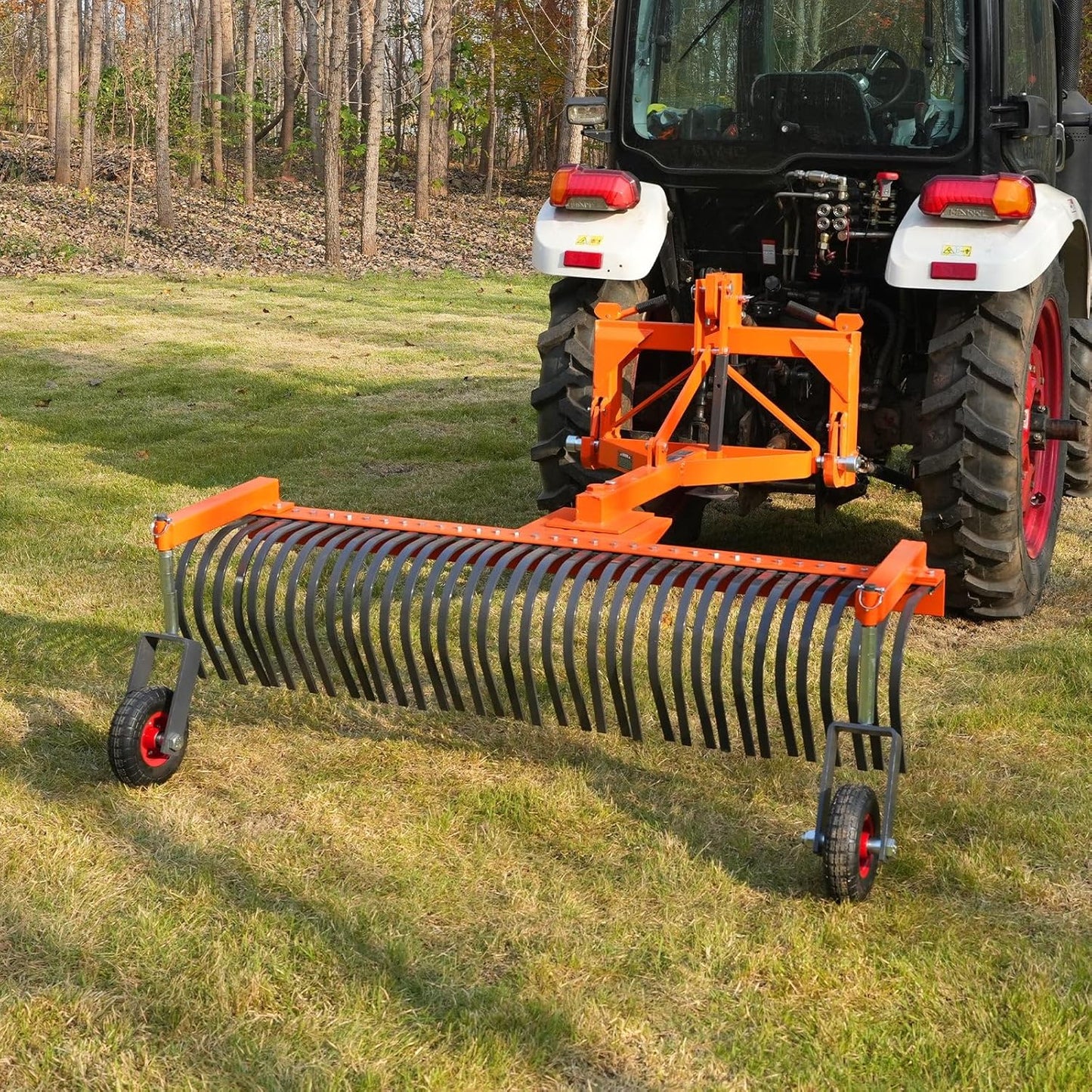 MechMaxx 72" Landscape Rake with Bolt-On Wheels & 36 Tines & Support Stand 3 Point Hitch Cat. 1 20-50 HP Tractor Attachment, Model LR72W