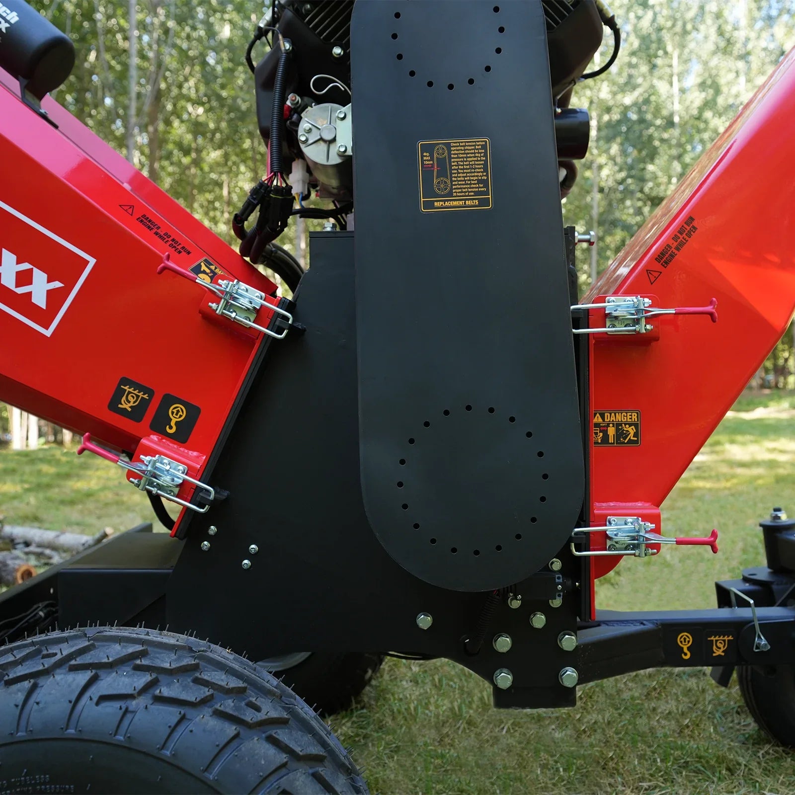 8 inch ZONSEN E-Start 1000cc 35hp Gas Powered 4 - Wheel Drum Wood Chipper with Taillight ,  B200